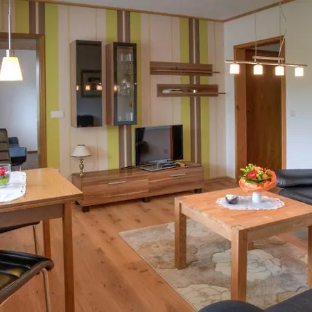 3 Sterne Pape Apartman *